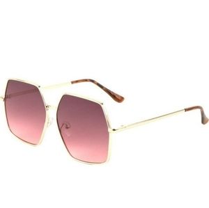 129.) ✨Ocean Pink "Look Out"✨